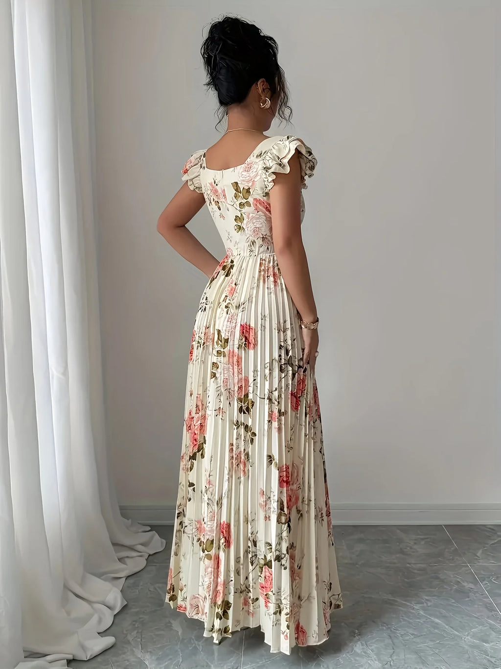 Izara Dress Cream Floral